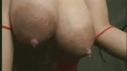 भावुक मास्को की छात्रा कात्या को एक blowjob देना बहुत पसंद है। उसे रोटी नहीं खिलाएं, बस एक मजबूत ट्रंक दें, लेकिन अधिक। गर्मी वाला लड़का गले में फूहड़पन डालता है, उसके गालों सेक्सी मूवी इन हिंदी को गर्म शुक्राणु से भरता है