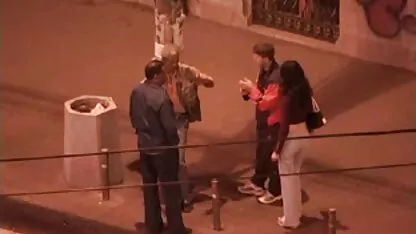 एक स्पा सेक्स पिक्चर मूवी सेक्स सैलून में श्यामला blowjob