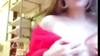 सुंदर लड़की दोस्त रसोई में कुत्ते शैली हिंदी की सेक्सी मूवी बेकार है