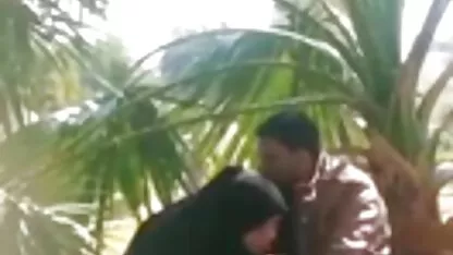 क्यूट लड़कियां हिंदी सेक्सी मूवी वीडियो बिस्तर पर चाटती हैं
